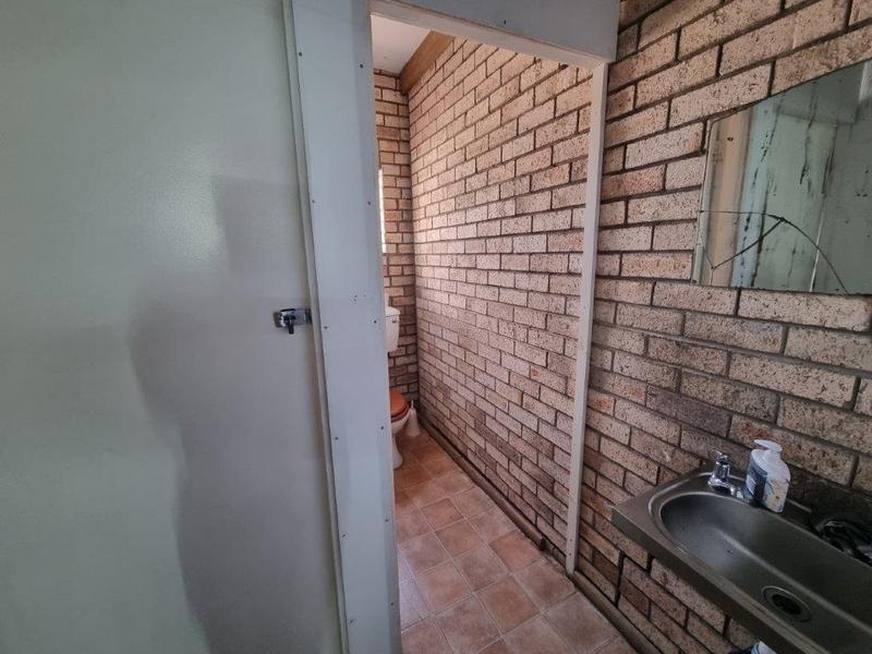 To Let 0 Bedroom Property for Rent in Sidwell Eastern Cape